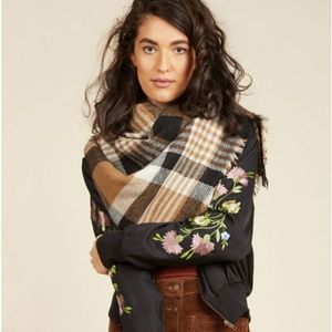 Modcloth Loch and Key Blanket Scarf in Taupe Plaid